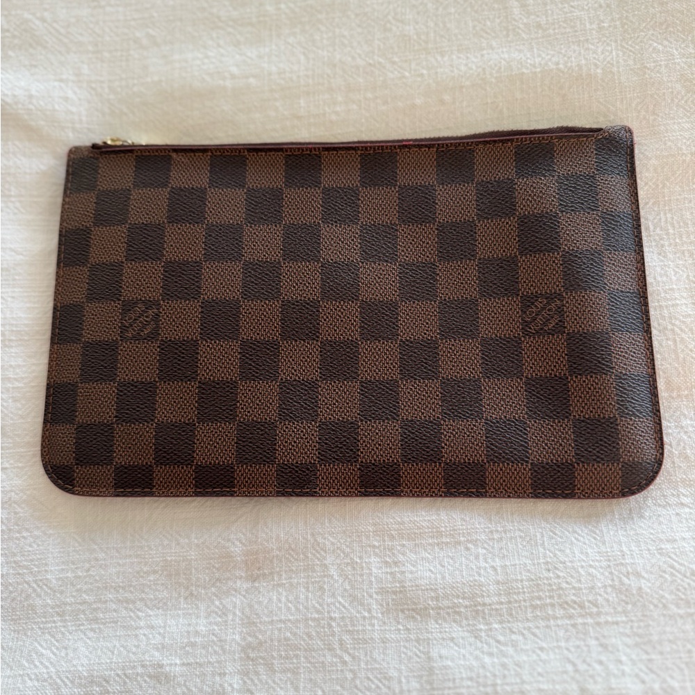 Louis Vuitton Damier Ebene Neverfull Pouch